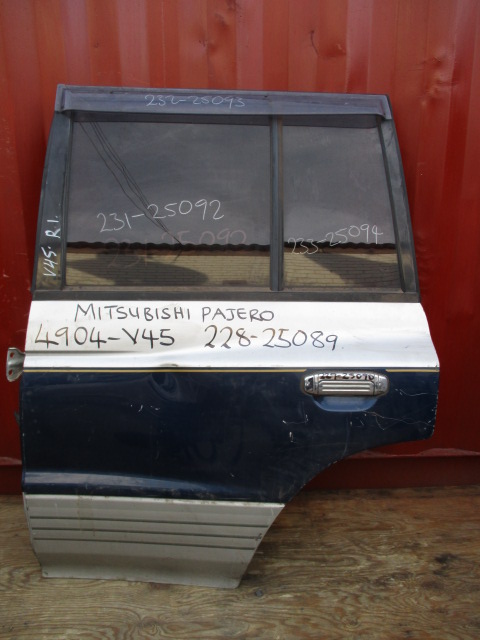 Used Mitsubishi Pajero WINDOWS GLASS REAR LEFT